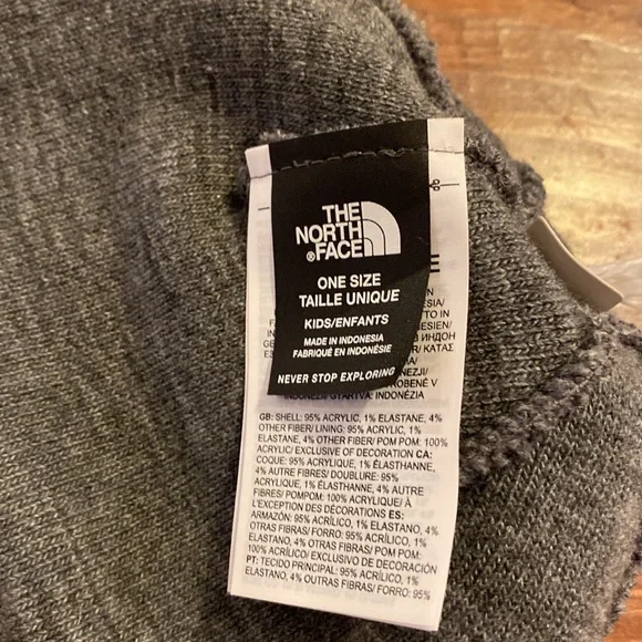 The North Face NWT kids ski tuke grey beanie - Picture 4 of 4